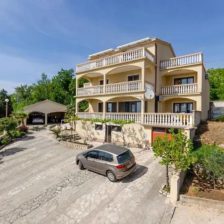 Two-bedroom Crikvenica Near Sea 6 *