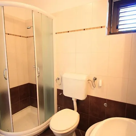 Two-bedroom Crikvenica Near Sea 6 Lägenhet