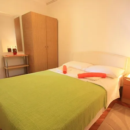 Two-bedroom Crikvenica Near Sea 6