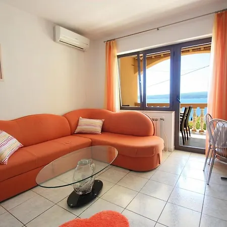 Two-bedroom Crikvenica Near Sea 6 Lägenhet